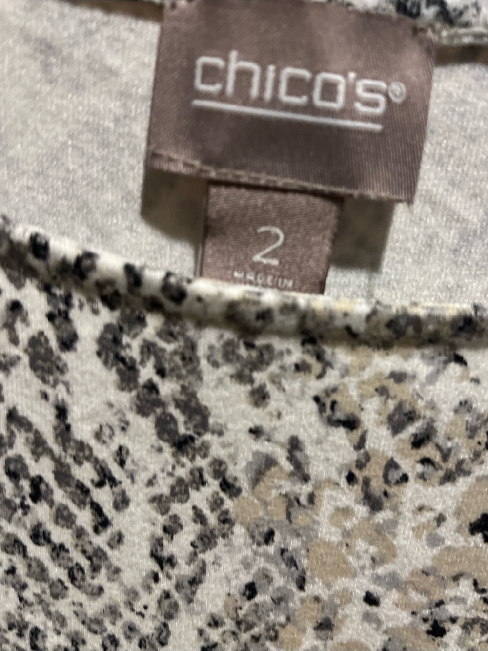 84. WOMENS CHICO’S 2/L DETAIL DRESS - Picture 3 of 5